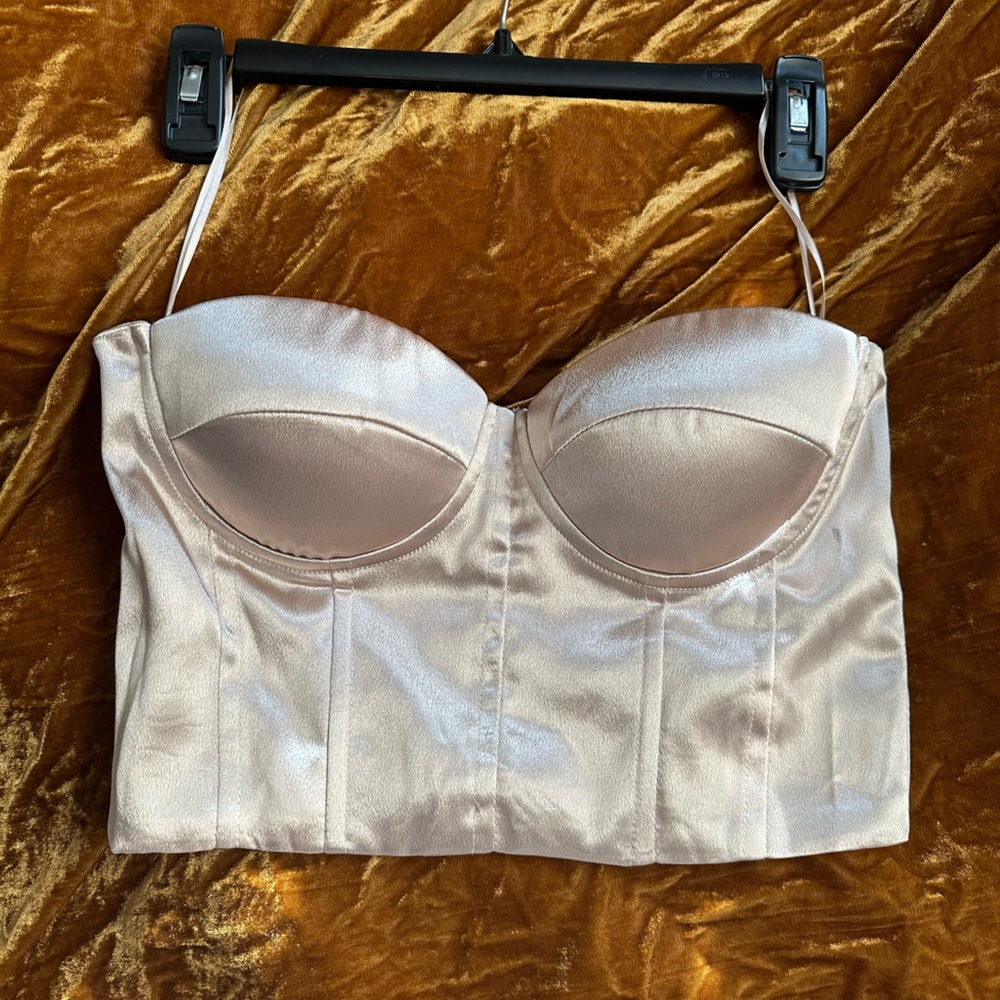 Boohoo champagne/nude sleeveless crop top